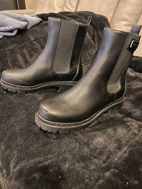 DKNY booties